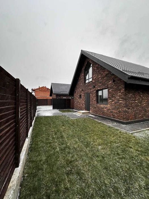 Продаж окремого будинку з Баварської Кладки Київ 5хв м.Славутич БЕЗ %