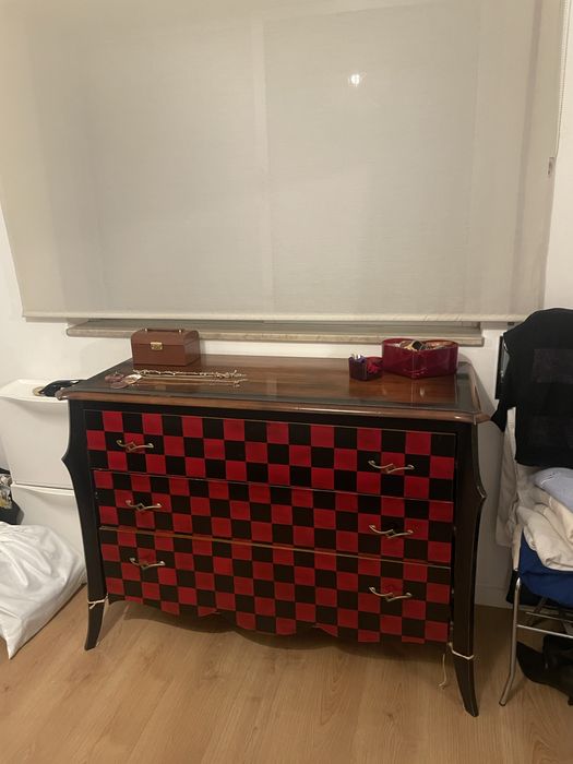 Cómoda antiga lindissima