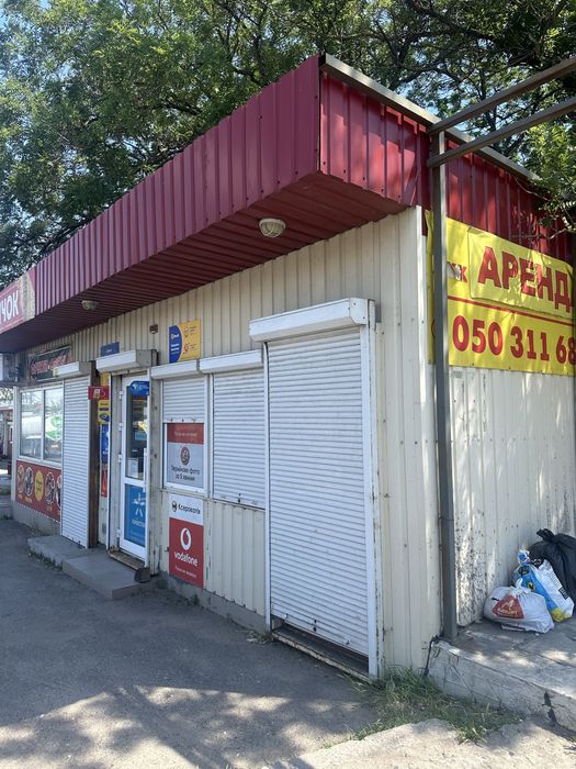 Оренда магазину 12,5 м2, Варварівка, центр, парковка