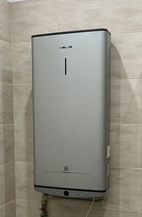 Bojler Ariston velis tech 80