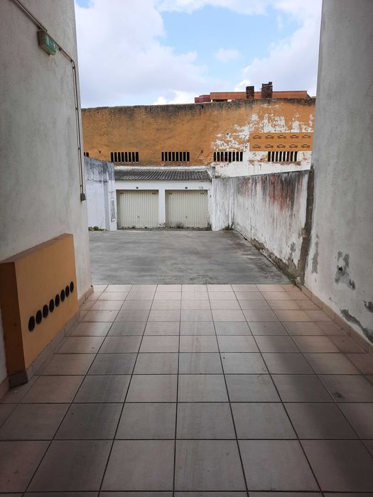 Estacionamento para mota, no centro de Setúbal