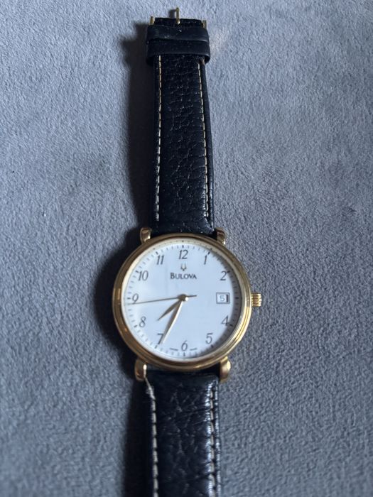Bulova – oryginalny szwajcarski zegarek z datownikiem
