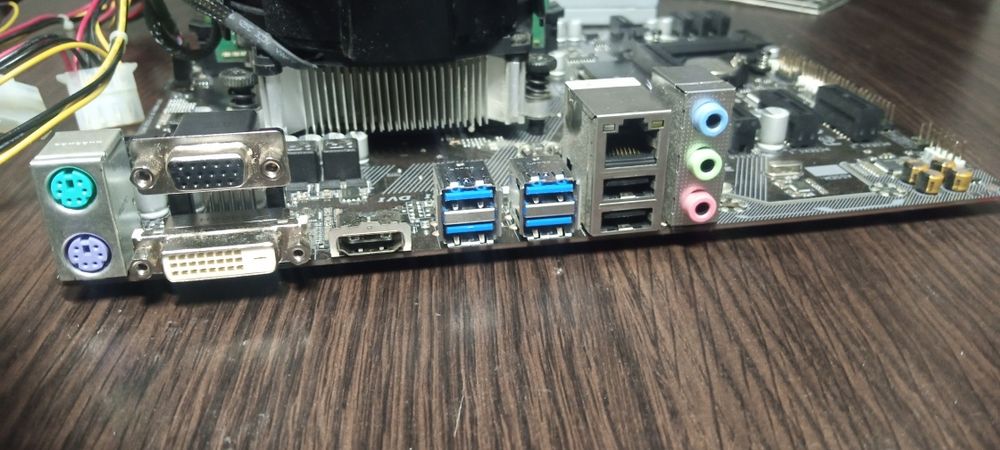 Пк amd ryzen 3 3200g, 256gb ssd 8gb ddr4