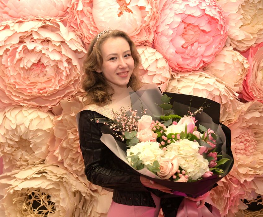 Прокат та продаж декору для свят та фотосесій