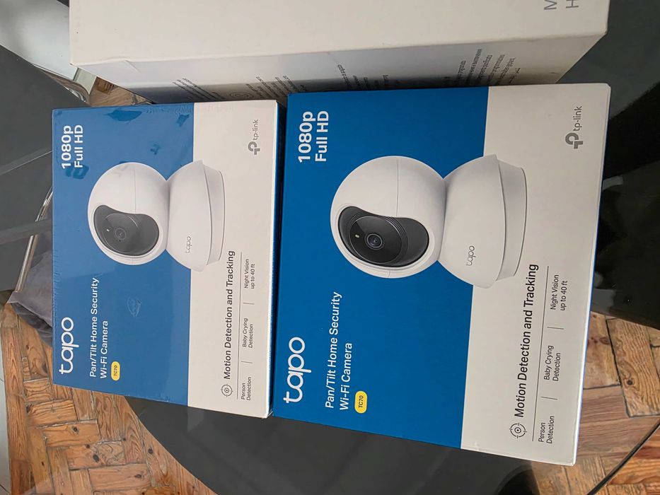 Vendo 2 Mi Bedside Lamp 2 e 2 Câmaras de vigilância Tapo TC70