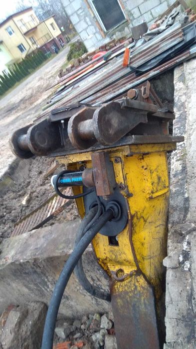 Sprzedam 2 młoty Atlas Copco do koparki Volvo + groty
