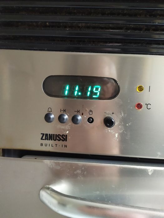 Forno elétrico Zanussi