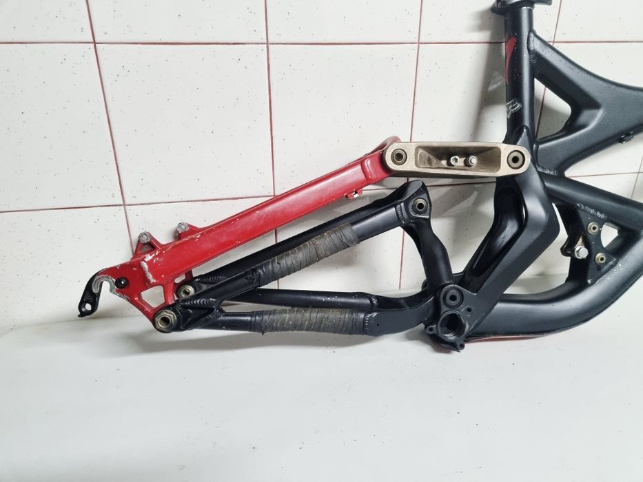 Specialized demo 8