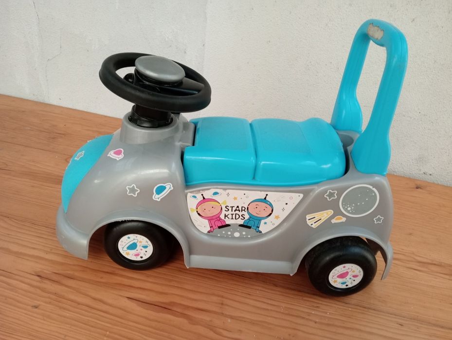 Carro de brincar