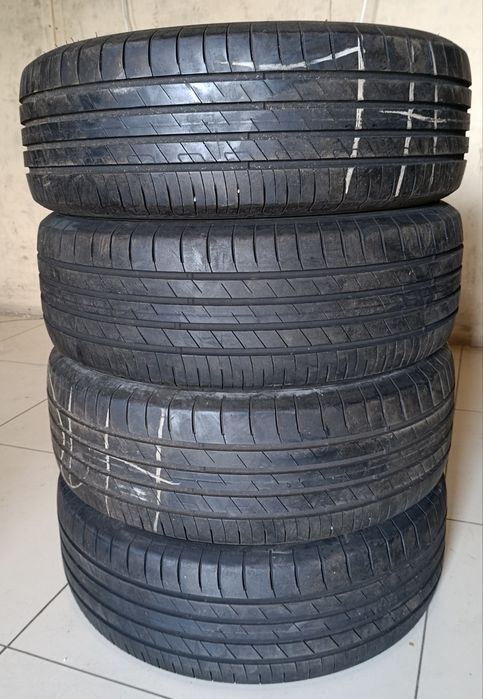 Комплект шин б/у 215/55R18 95H Goodyear Efficientgrip Performance