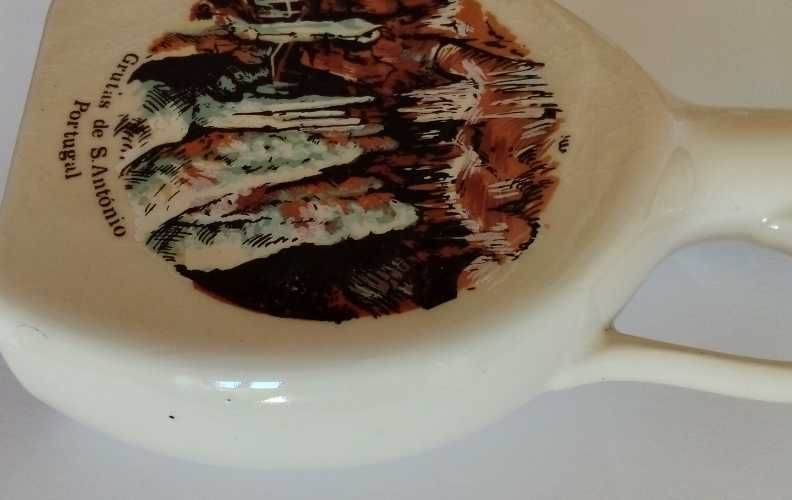 Garrafa lembrança das Grutas de Santo António