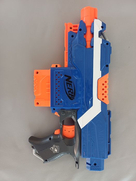 Nerf Stryfe z dużym magazynkiem + Nerf Firestrike gratis