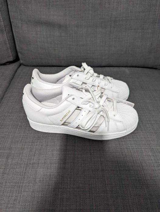 Sapatilhas Adidas Supertar