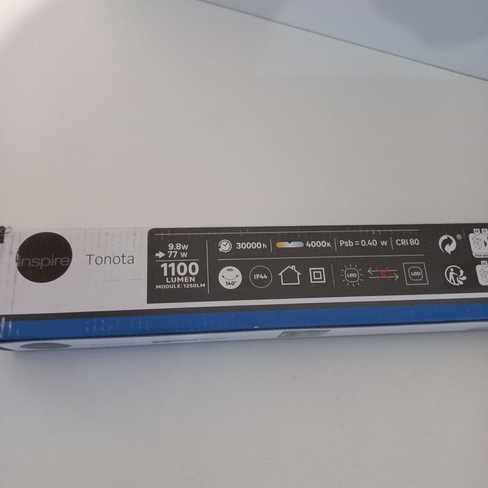 Lampa LED nowa-czujnik