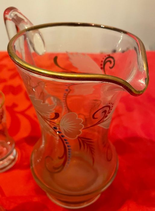 Conjunto 6 copos + jarro antigos