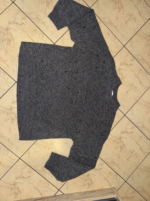 Szary ciepły Sweter H&M z koralikami rozm. S