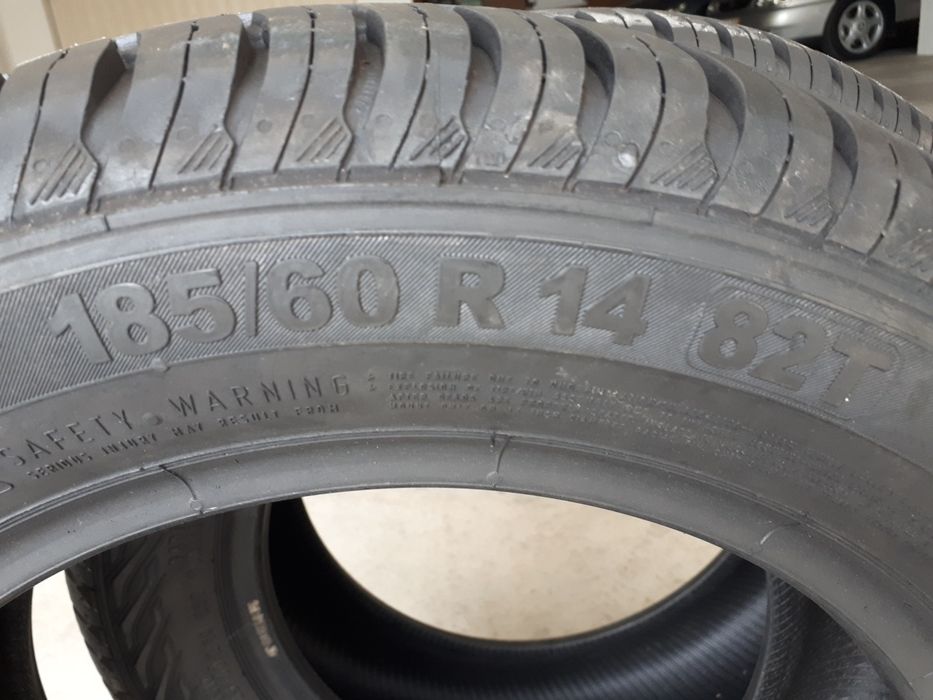Dois pneus novos 185/60r14 82T Continental Seat Ibiza 6k Honda Civic