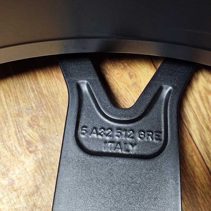 R21 8.5j 9.5j оригінал BMW 5 i5 G60 G61 стиль 943M диски бмв