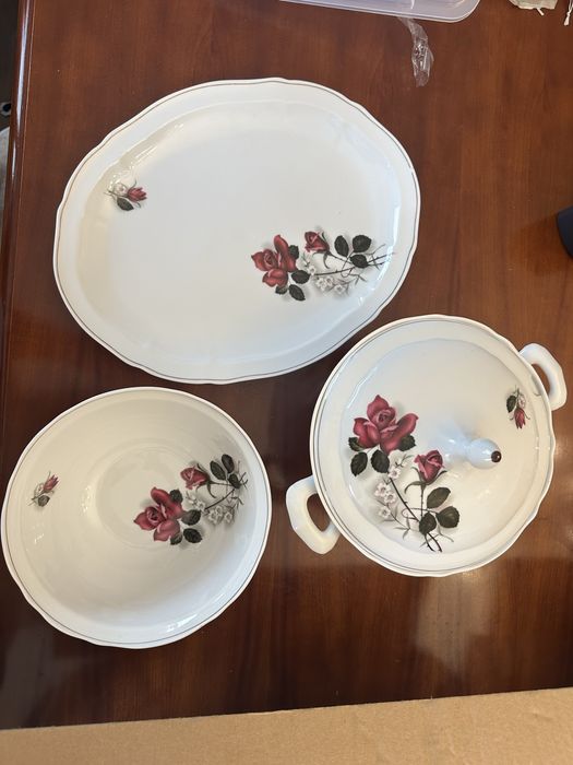 Conjunto de servico de jantar de 41 pecas