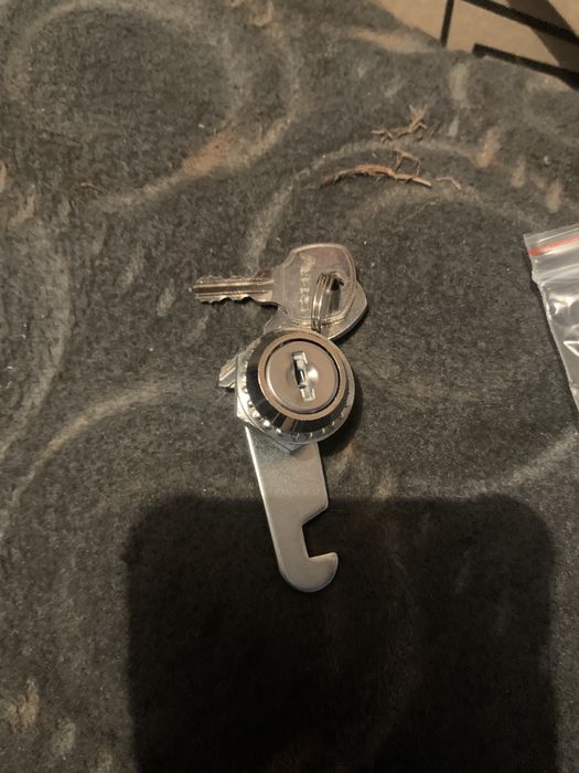 Замок почтовый Avers CAM-01/16-NI