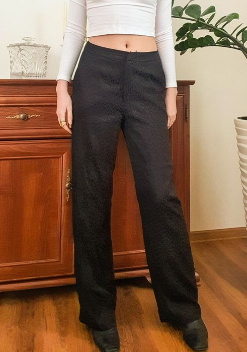 Czarne szerokie spodnie