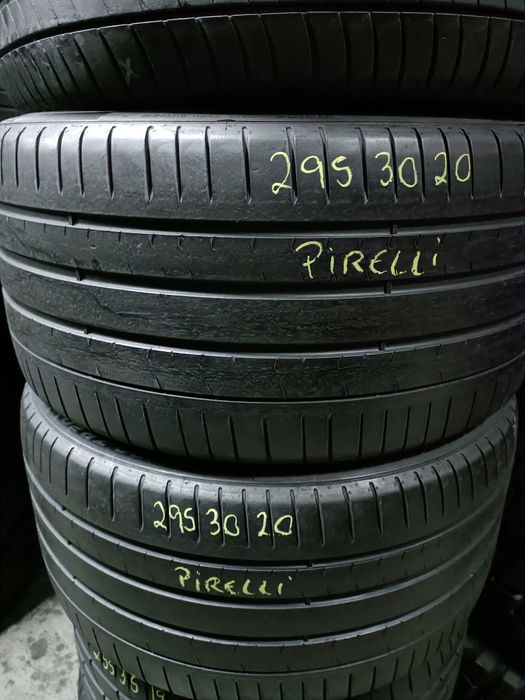 Pneus  295/30/20 Pirelli