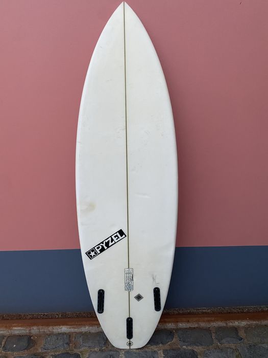 Prancha de surf pyzel