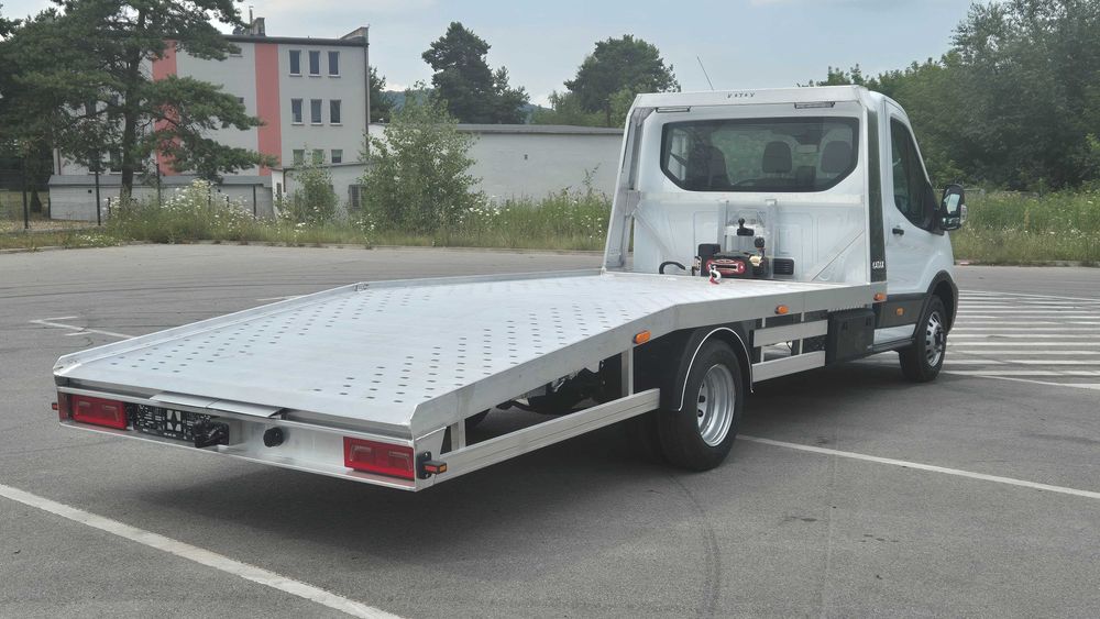 Ford Transit Laweta Autolaweta Najazd Zabudowa Aluminiowa