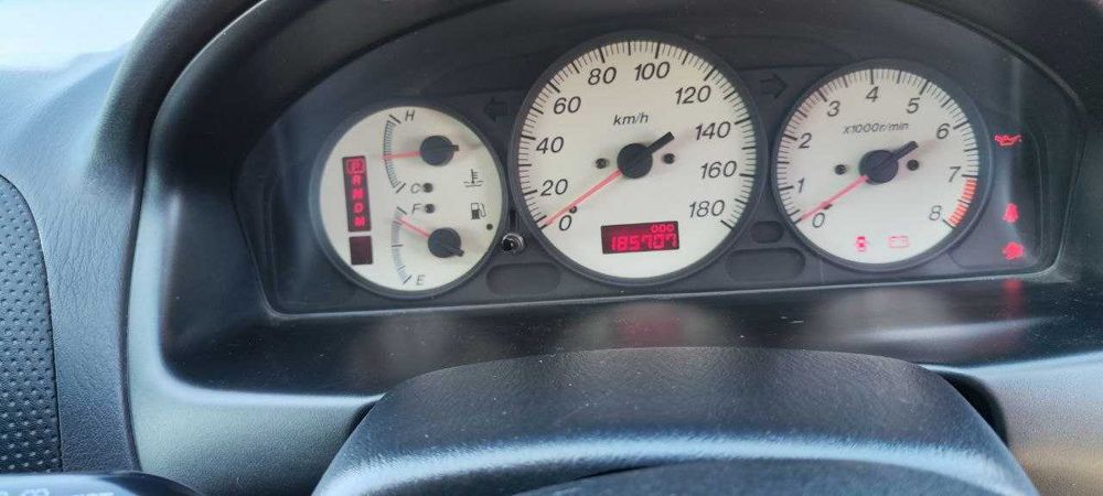 Mazda Familia 2.0 (323\protege) 2002год