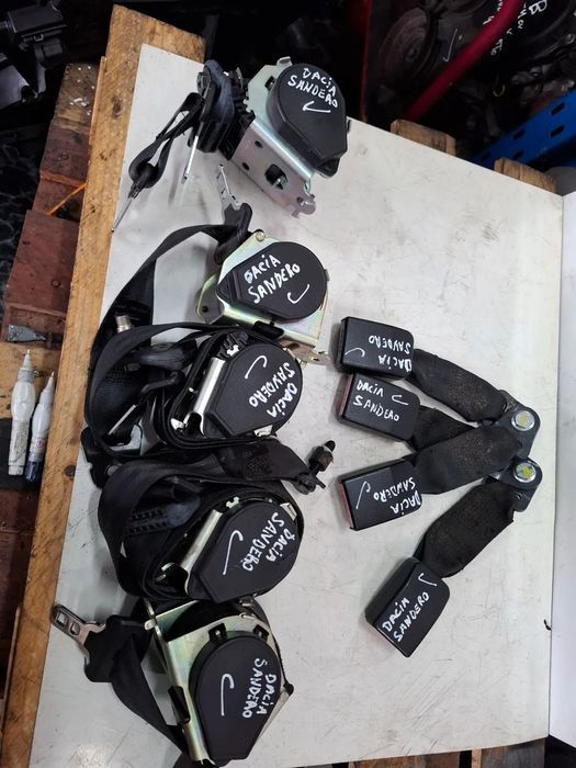 Kit cintos Dacia Sandero 2012