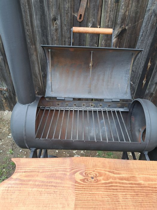 Sprzedam Grill-wędzarnia