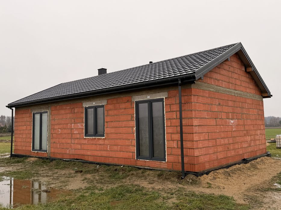 Dom jednorodzinny 87m2 z działką o pow. 850m2 Dobroń ul.Sportowa