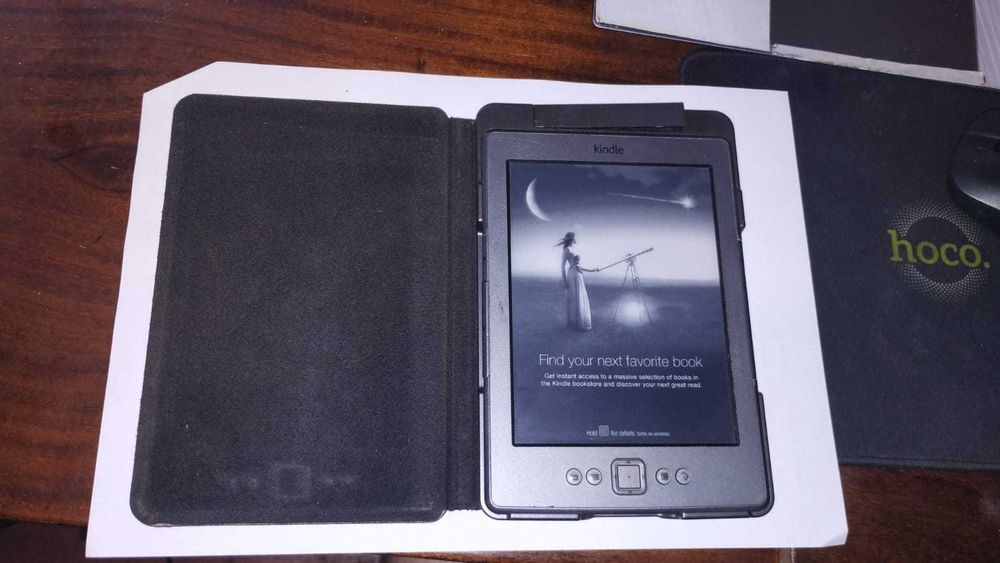 Продам електрону книгу Amazon Kindle модель D01100 + чохол з підсвідкою