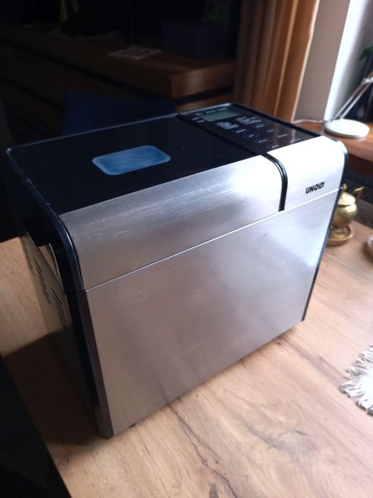 Wypiekacz do chleba niemieckiej firmy Unold. Model  68415 ko