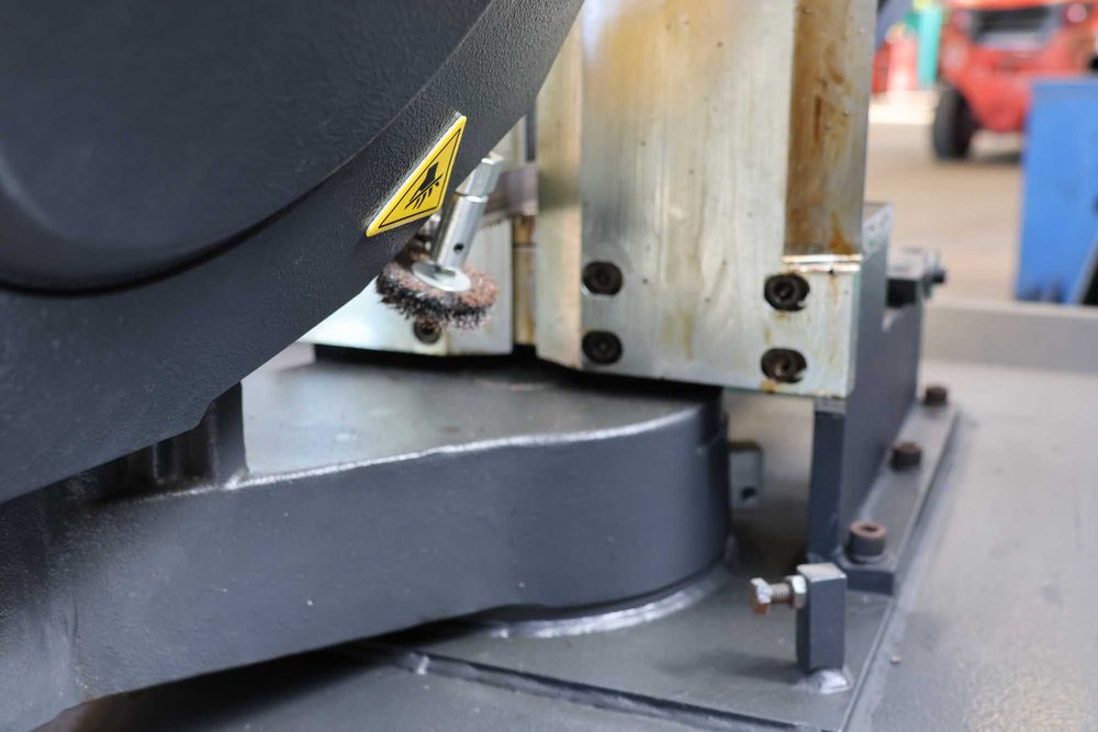 Mavipal | Serrote de Fita Horizontal 230 DG BEKAMAK