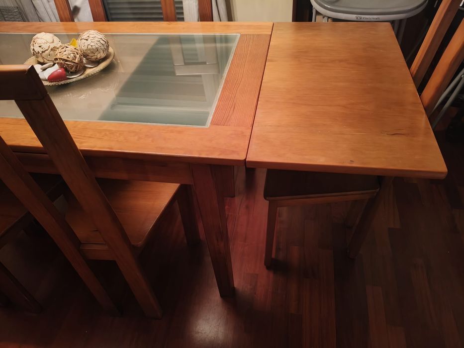 Mesa madeira extensível c/cadeiras