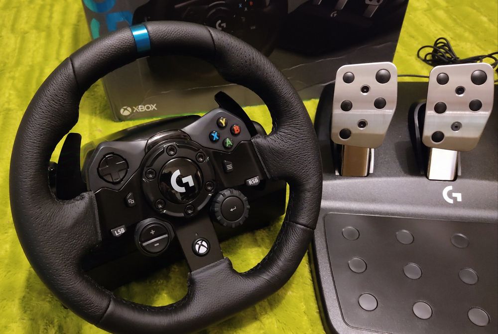 Logitech G923 XBOX  jogo simulação volante pedais playseat simracing