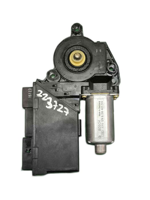 Motor Vidro Frente Esquerdo AUDI A4 B7 8E1959801B (OEM) | 105840101 (OEM) | 5WK47002 (OEM)