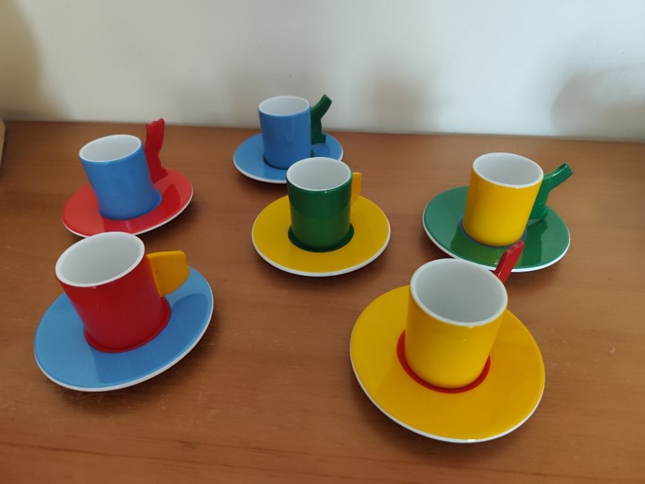 Vendo 6 Chávenas com os respetivos pires EXPO 98