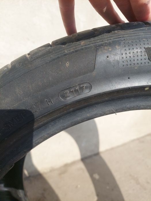 Шини  245/45/R18