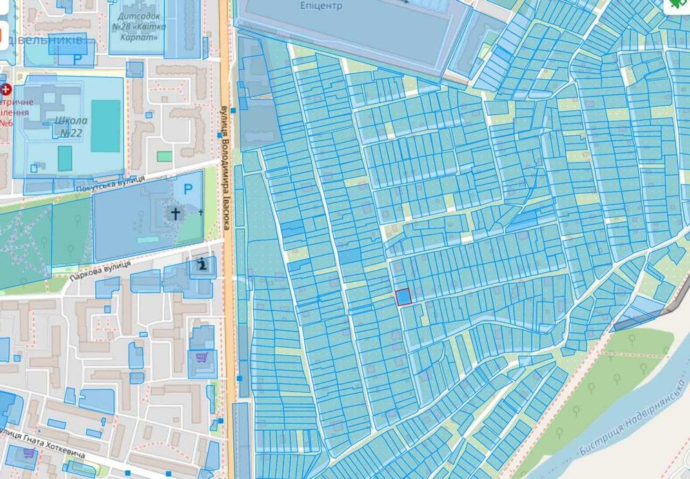 Продам земельну ділянку вул. івасюка біля річки, під будинок або дачу