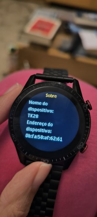 Smartwatch TK28 - IP68 à prova de água.