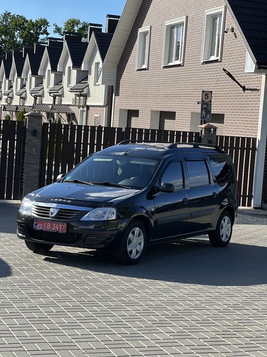 Продам автомобіль Dacia Logan MCV