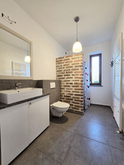 Оренда КЛАСНОГО КОМПАКТНОГО БУДИНКУ, двір, гараж, КАМІН, генератор,інв