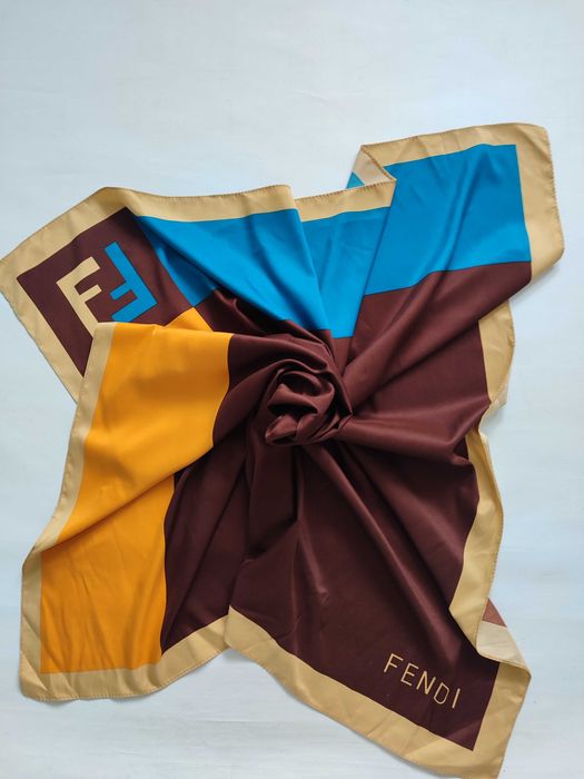 Fendi шелковый платок шовкова хустка