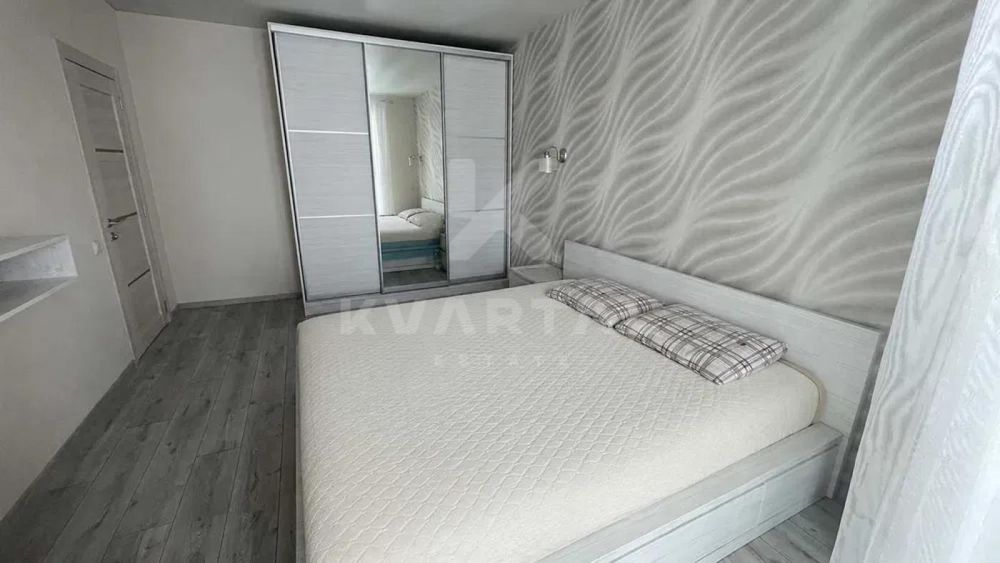 Продам 2-к. квартиру з  кухнею 32 м2 в ЖК Континент!