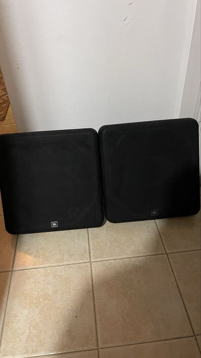 Colunas JBL de parede / ambiente – Par em excelente estado