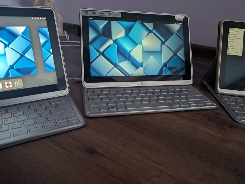 Acer Aspire P3-171 - zestaw 3 sztuk (2× i5 + 1× i3) | Linux | 2w1