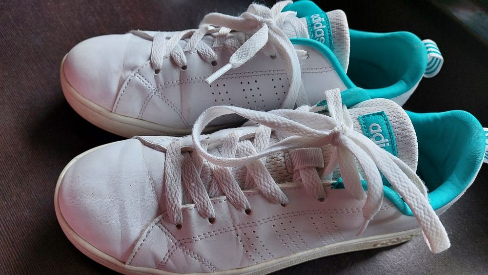 Buty Adidas trampki oryginalne 38,5