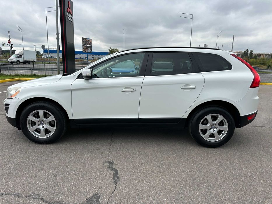 Volvo XC60  2012